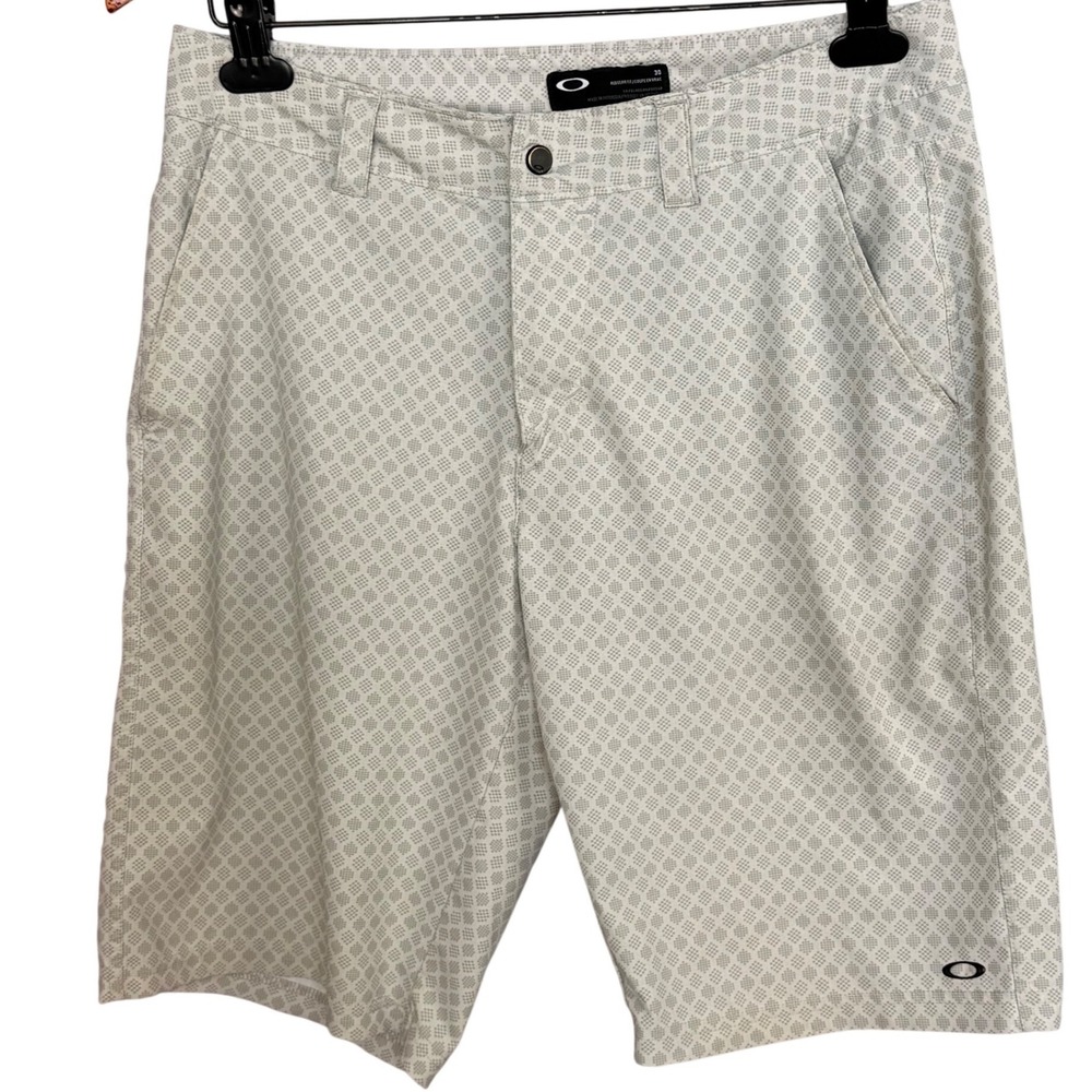 Oakley Mens Regular Fit Golf Shorts Gray/Green Geometric Diamond Pattern Size 30